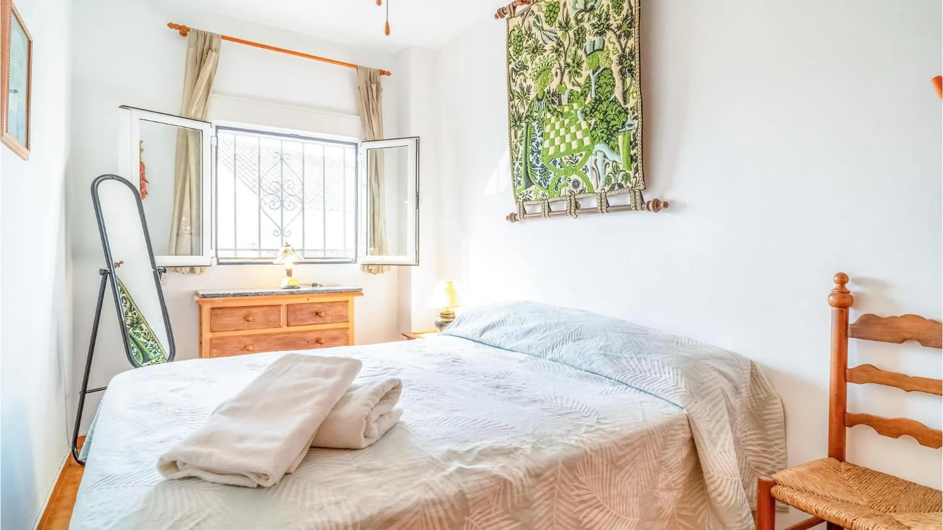 Casa vacanze Beautiful Home In Nerja With Kitchenette