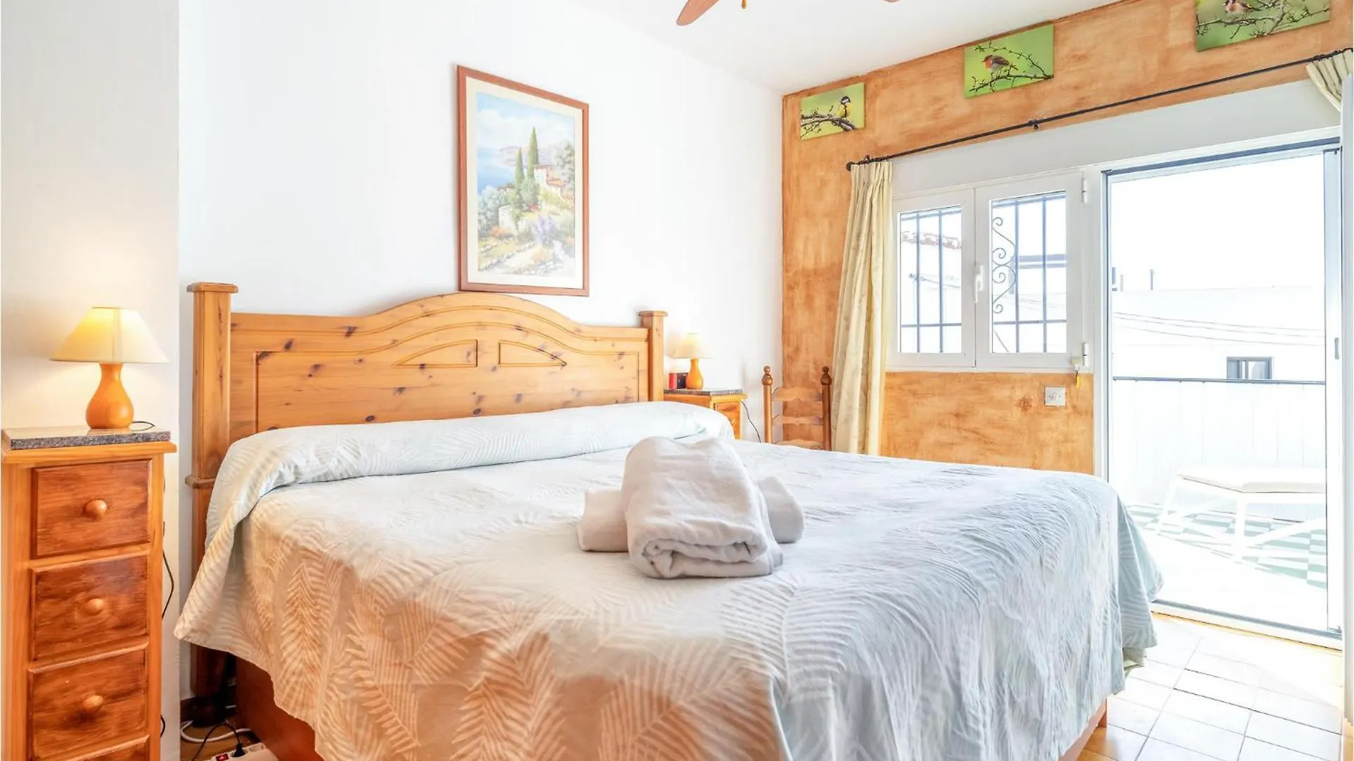 Beautiful Home In Nerja With Kitchenette