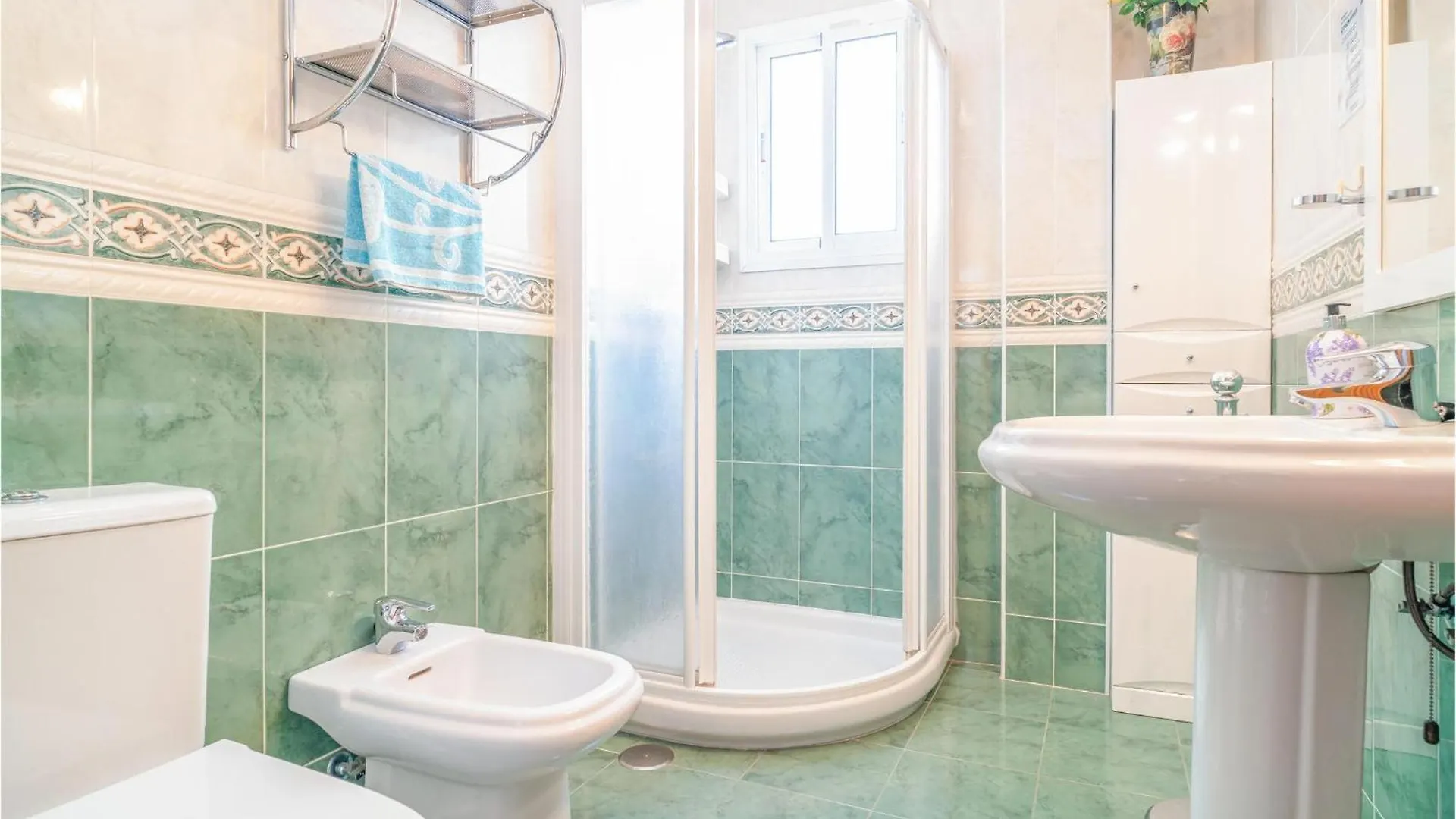 Beautiful Home In Nerja With Kitchenette Spagna