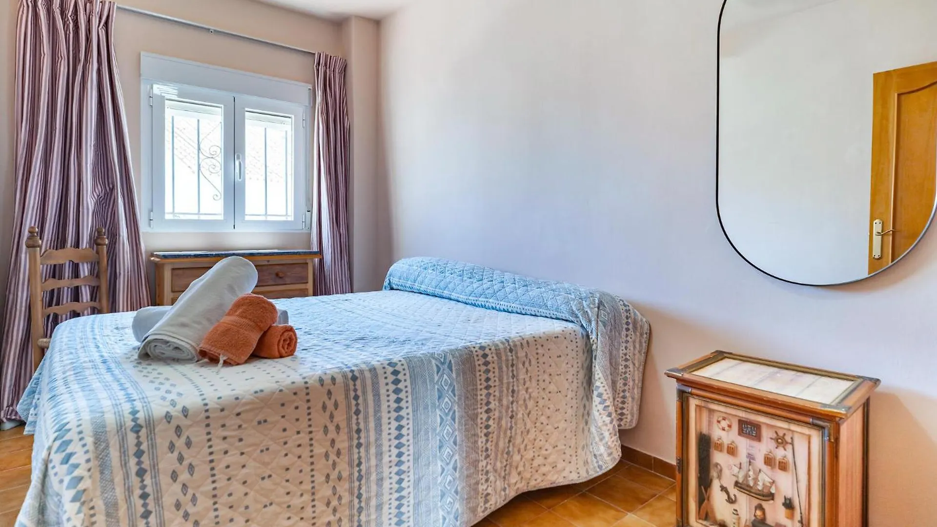Beautiful Home In Nerja With Kitchenette 0*,  Espanha